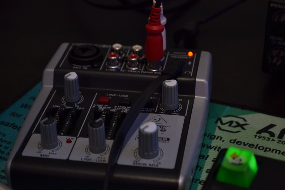 The 302USB on my desk